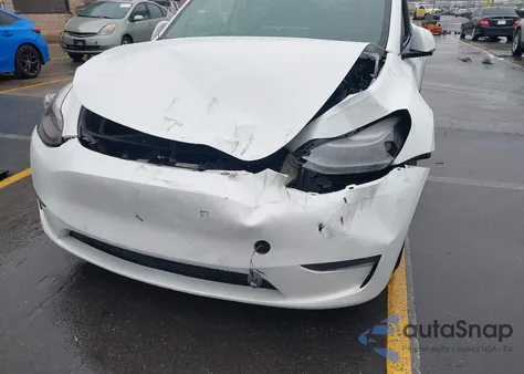 2022 Tesla Model Y Performance Dual Motor All-Wheel Drive from USA, damaged, VIN 7SAYGDEFXNF323678